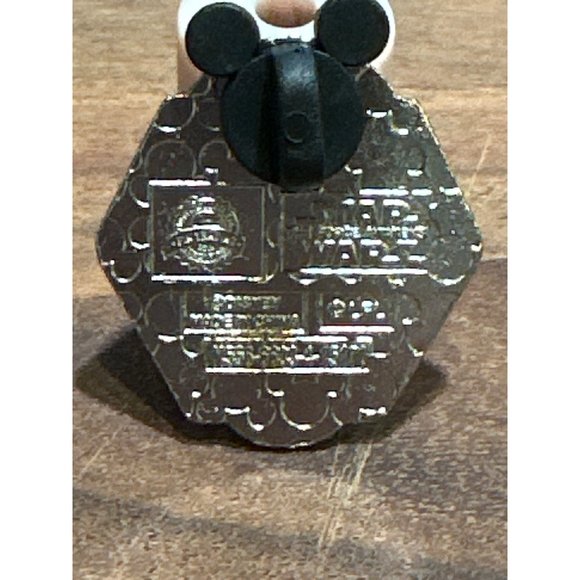 BB 8 Star Wars The Force Awakes Disney Pin Mickey Trading Pin Droid Authentic - Picture 2 of 4
